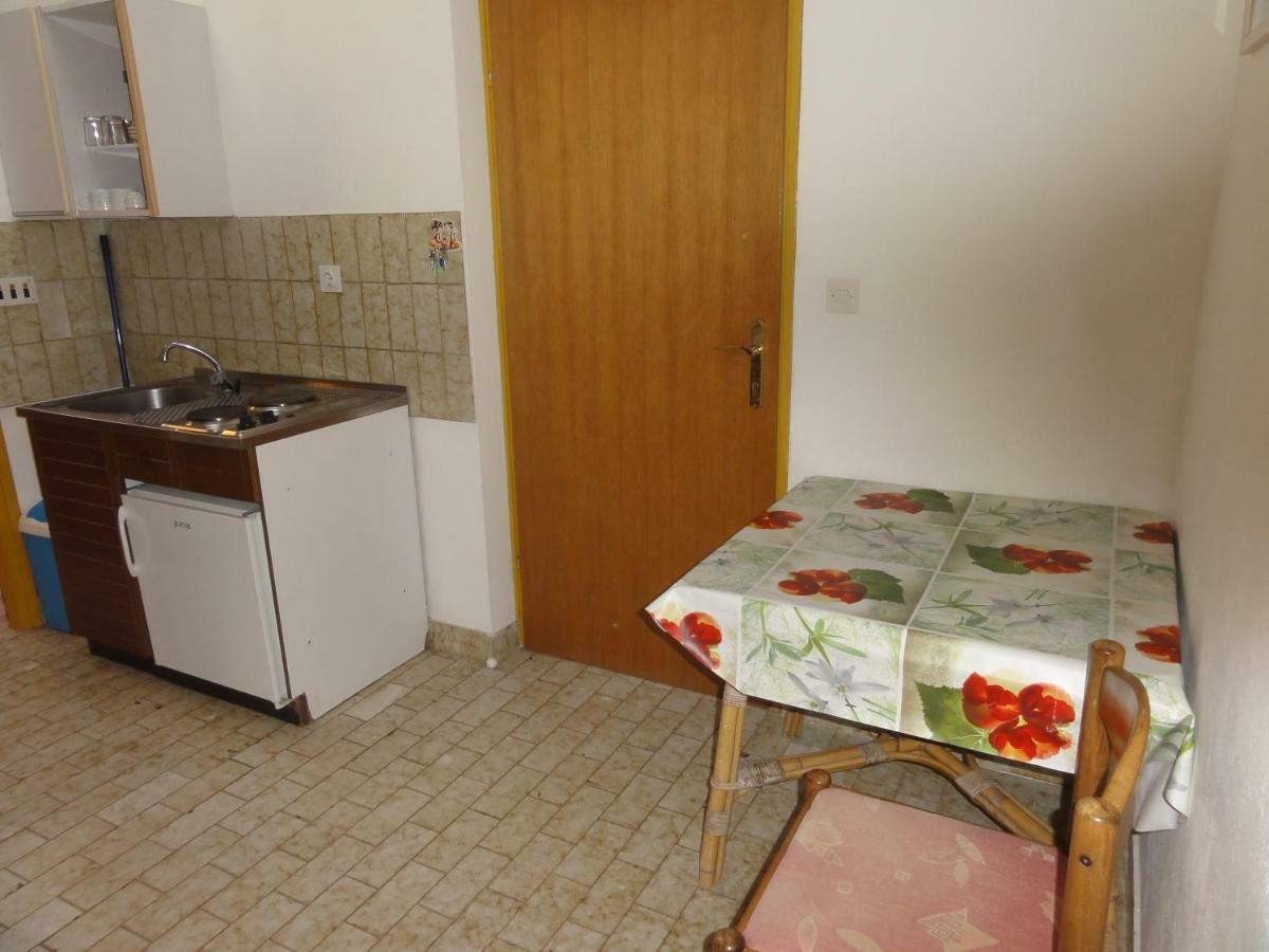 Nice And Cozy Apartment Ferry In Медулин Екстер'єр фото