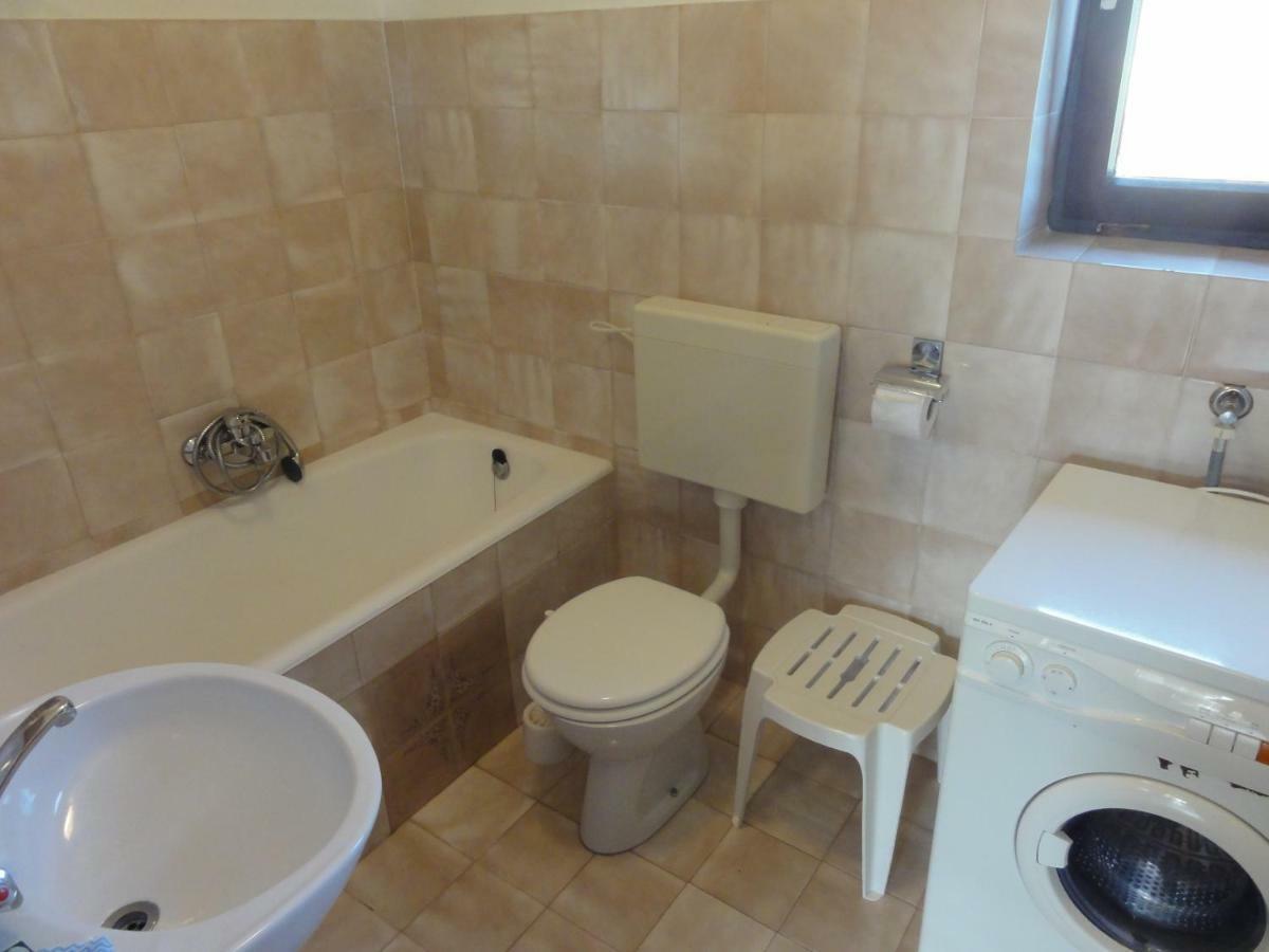 Nice And Cozy Apartment Ferry In Медулин Екстер'єр фото
