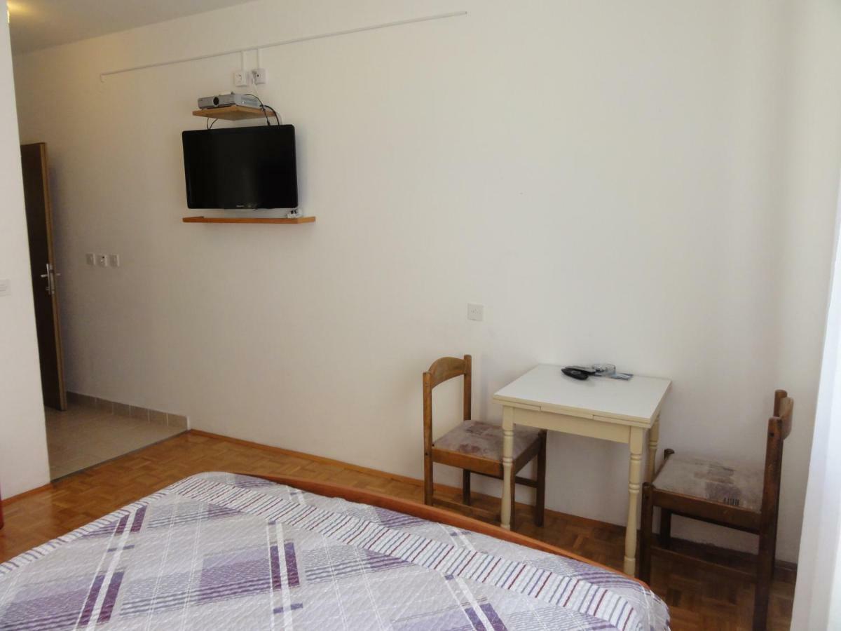 Nice And Cozy Apartment Ferry In Медулин Екстер'єр фото