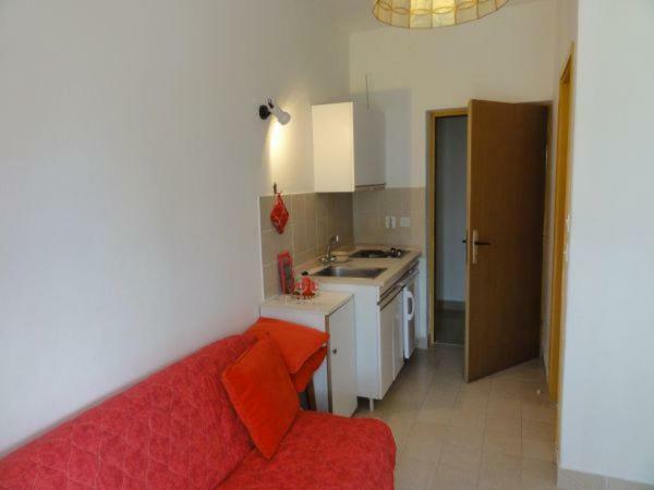 Nice And Cozy Apartment Ferry In Медулин Екстер'єр фото